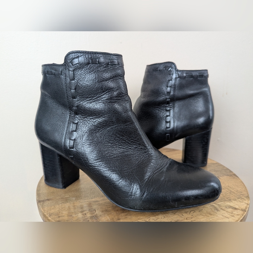 Via Spiga Basil Leather Ankle Boot, Black Leather (SIZE 7.5 M)